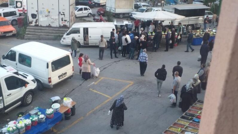 Kütahya’da pazarda yaşanan park yeri kavgasında 2 kişi yaralandı